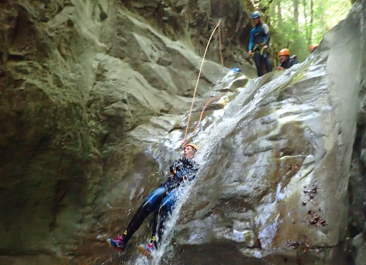 Toboggan dans le canyon de Barbaruens