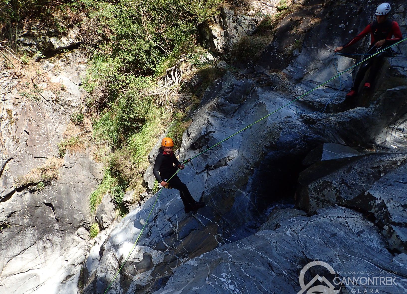 Les enfants apprennent à faire du rappel au Trigoniero