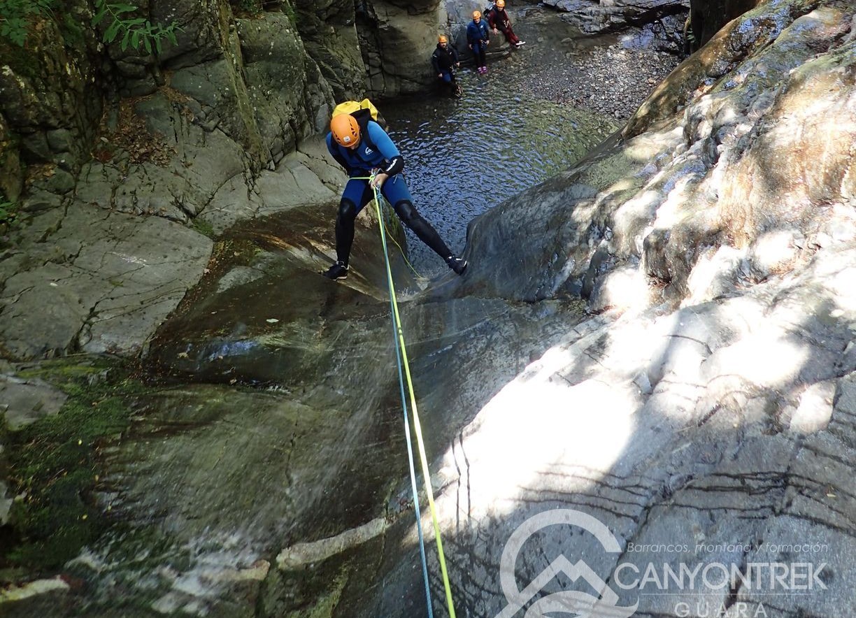 Rappel en granit au Trigoniero