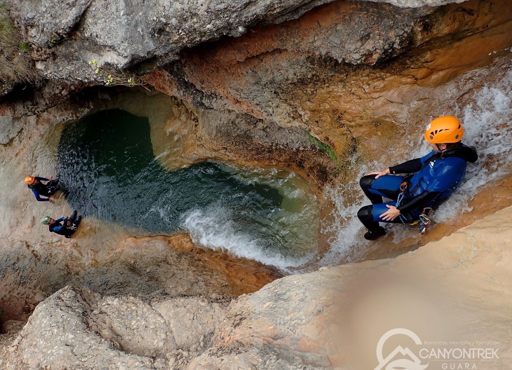 Un petit toboggan au Formiga en Sierra de Guara