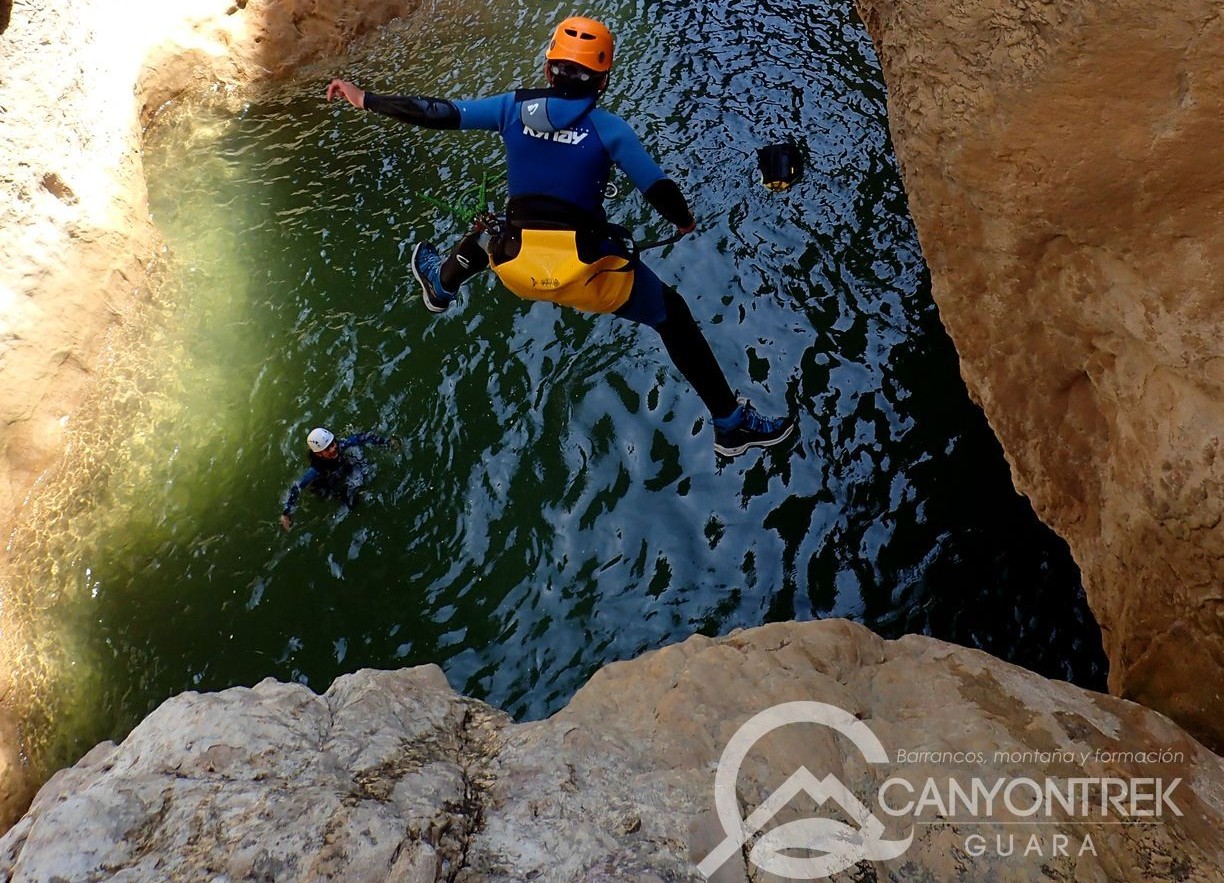 Grand saut dans las Gorgas Negras