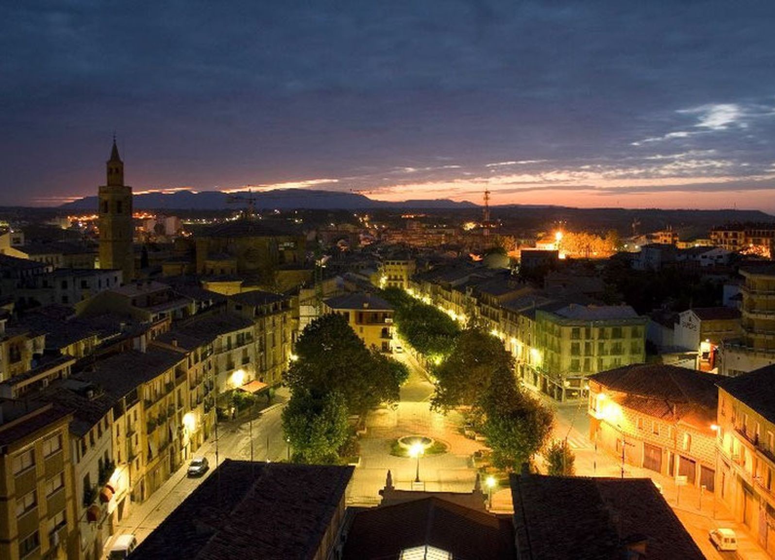 Barbastro dans la nuit