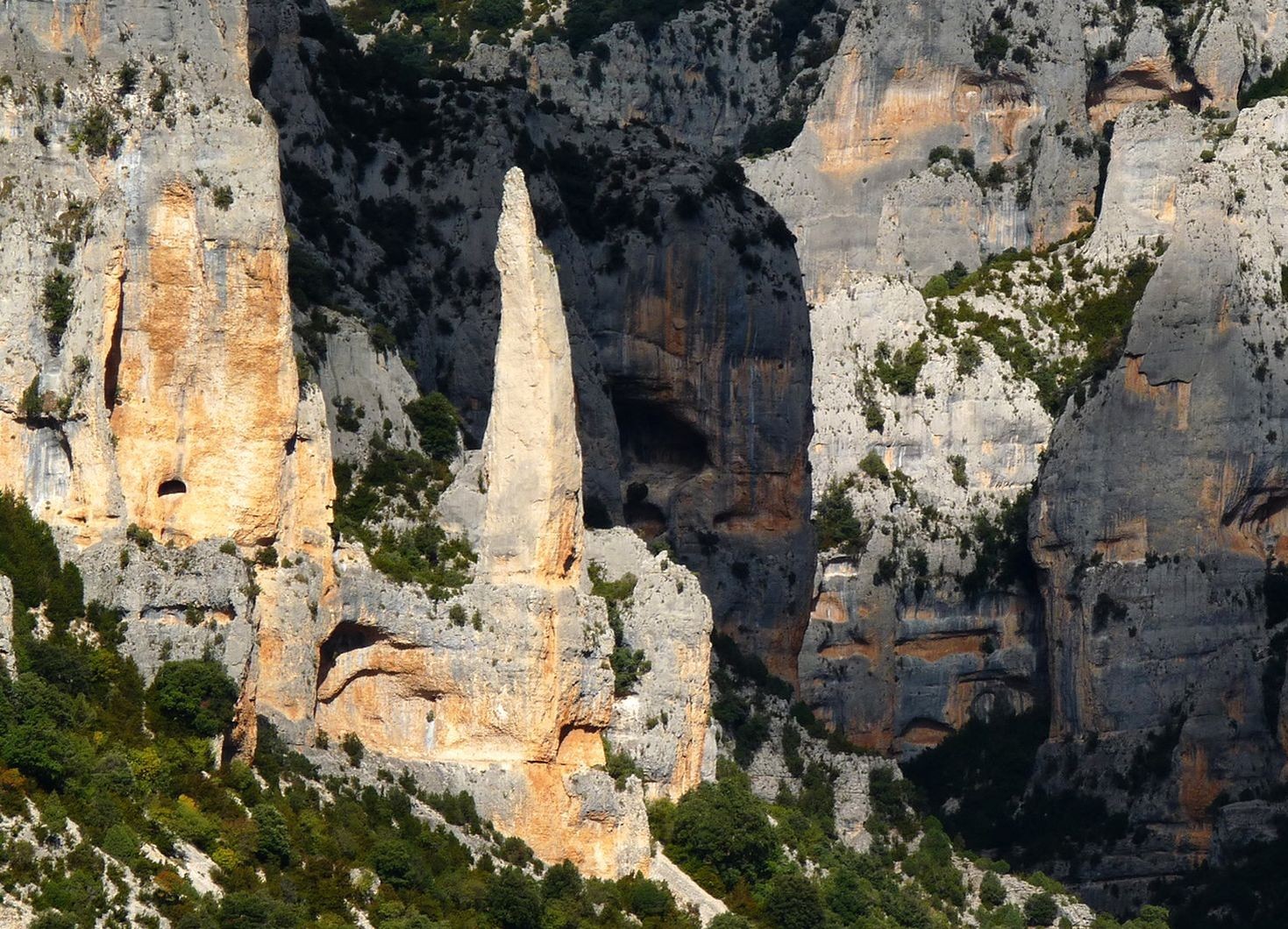 Le paysage calcaire dans le Mascun
