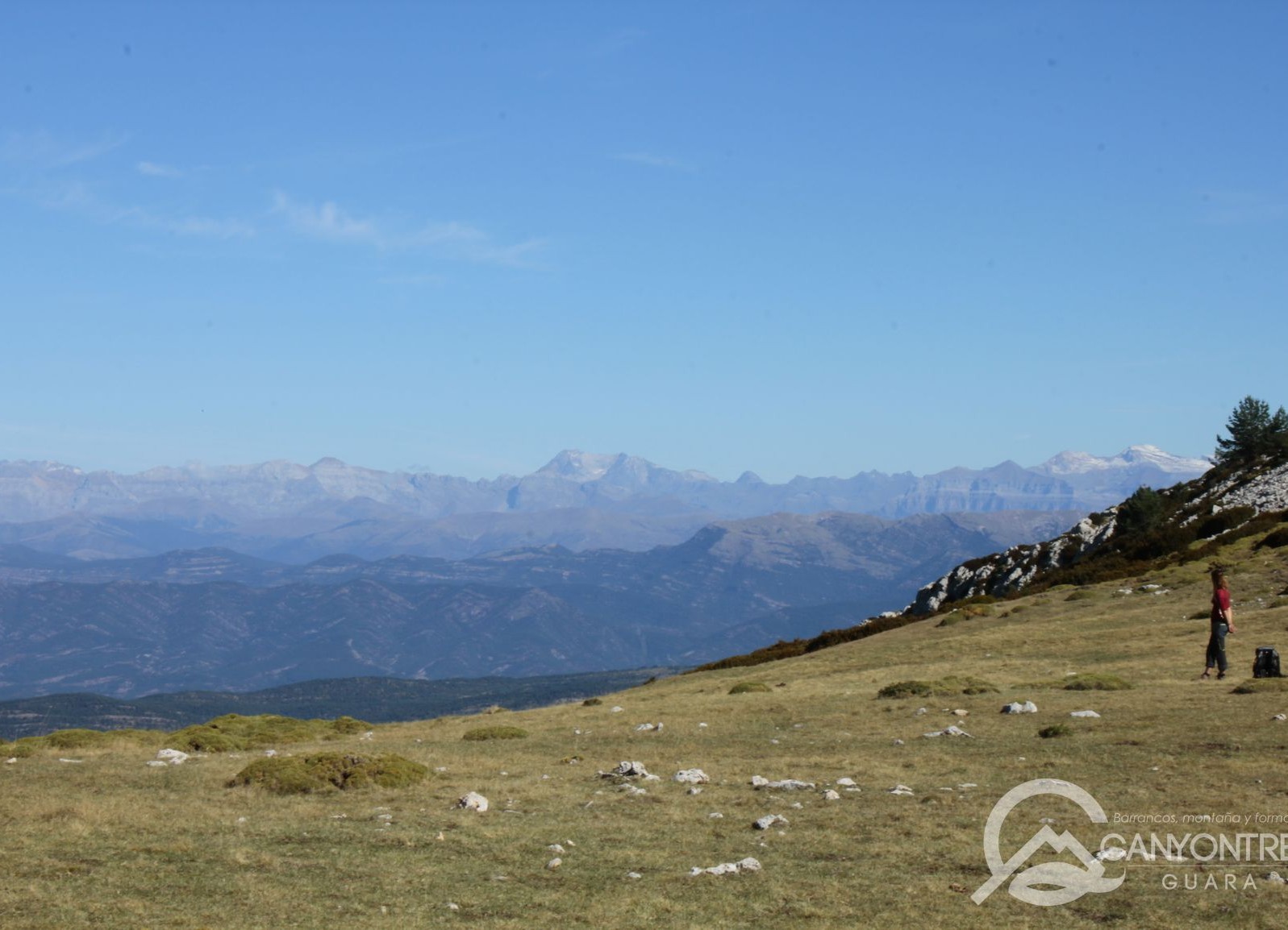 Guara fait de grand balcon sur les Pyrénées